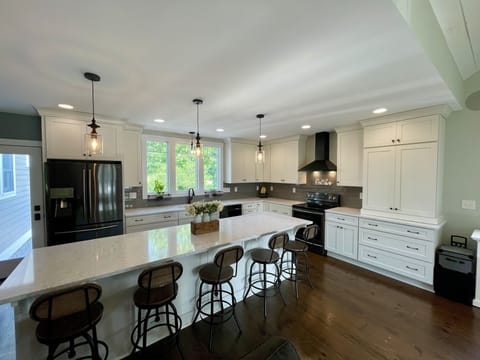 Kitchen with Large Island