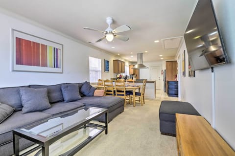 Living Room | Smart TV | Free WiFi | Central Heating