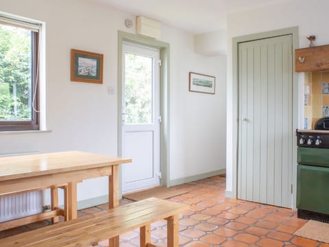 Window, Property, Cabinetry, Table, Wood, Interior Design, Building, Flooring, Wood Stain