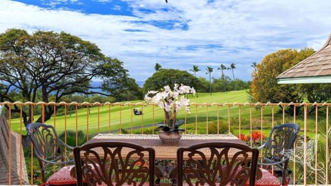 Spectacular Views at Hale Hāhālua