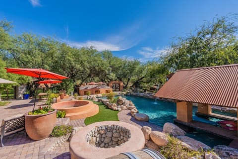 Pool area 