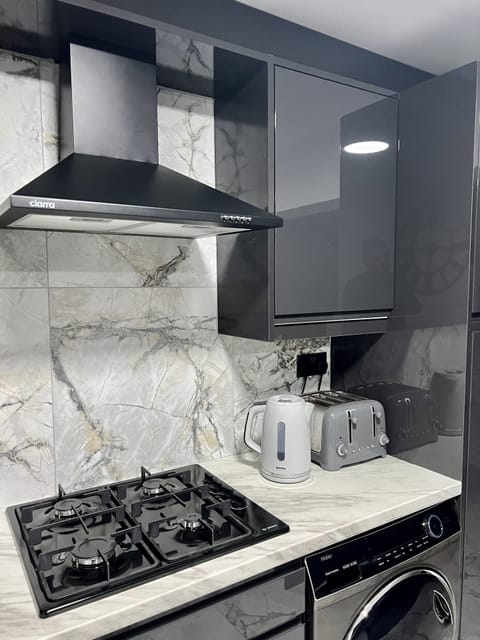 Hob, kettle & toaster