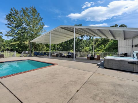 Ready set enjoy all that The Woodlands Venue has to offer indoor and outdoor 