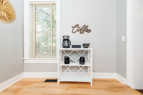 Coffee bar with Complementary Coffee