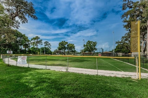Baseball Fields Across Street, Quiet Cul-de-sac