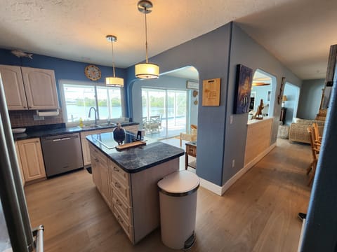 Fully appointed kitchen with stovetop (oven in garage) enjoy dinner in!