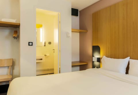 Double Room, Non Smoking | Premium bedding, desk, soundproofing, free WiFi