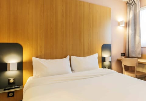 Double Room, Non Smoking | Premium bedding, desk, soundproofing, free WiFi