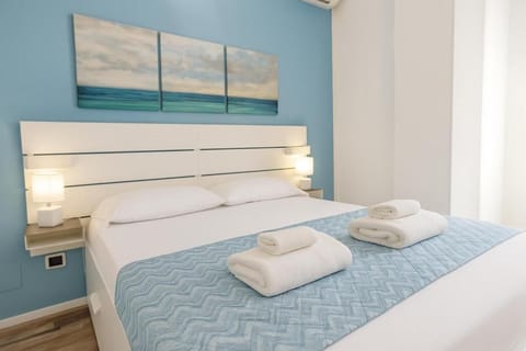 Comfort Room, Balcony | Individually furnished, desk, laptop workspace, WiFi