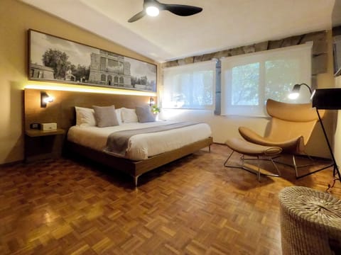 Exclusive House | Egyptian cotton sheets, premium bedding, down comforters