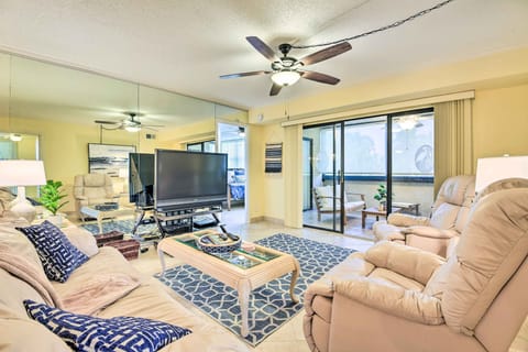 Siesta Key Vacation Rental | 4BR | 3BA | 1,800 Sq Ft | Elevator Access