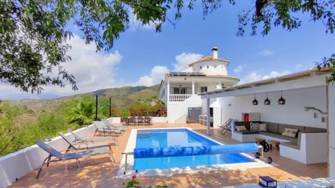 Casa Almendras Benamargosa by Ruralidays