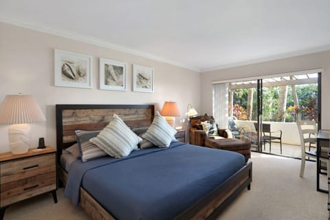 Spacious master bedroom with king size bed and private walkout lanai 