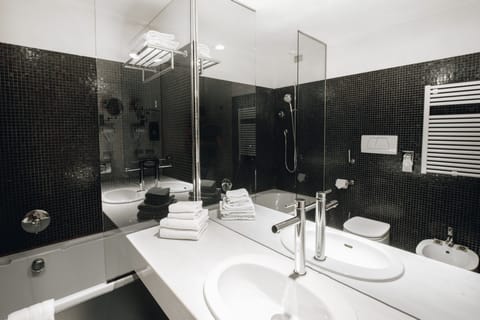 Standard Double or Twin Room | Bathroom | Bathrobes, slippers, towels