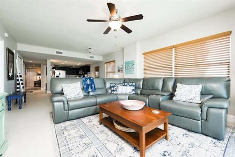 One last look at all this amazing living room has to offer