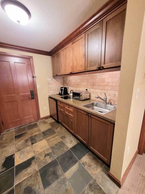 Trey's Resort Kitchen