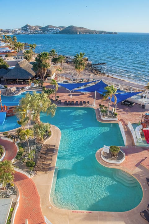 3 outdoor pools