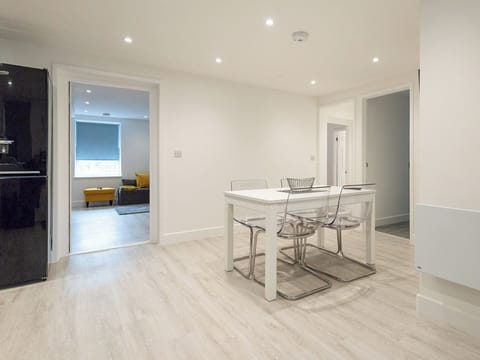 Kitchen/diner | Bridge Cottage and Apartments - The Suffolk - Bridge Cottage and Apartments, Brandon