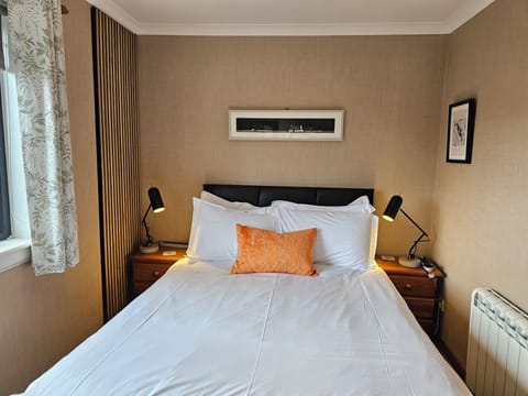 Double Room | Desk, blackout drapes, free WiFi, bed sheets