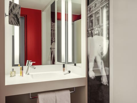 Premium bedding, minibar, in-room safe, individually furnished