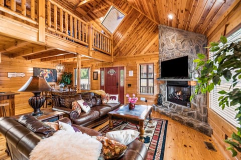 Welcome home to a warm and cozy cabin!