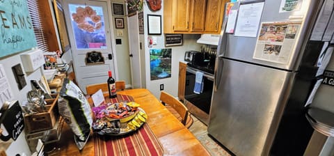 KITCHEN Refrigerator, Stove, Toaster, Crock Pot