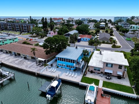 Welcome to Sunburst Vacation Rentals!  The home is located directly on the intracoastal of Indian Rocks Beach.  Sit out on the deck to drink your morning coffee, watch the dolphins & manatees, or fish off the dock!  WALK to the beach in 3-5 minutes.