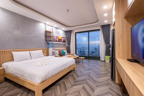 Standard Studio | Individually decorated, individually furnished, desk, free WiFi