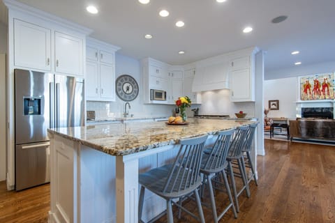 Chef`s Kitchen with granite countertops