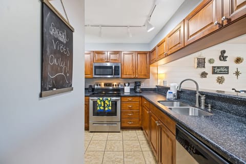 Fully stocked Kitchen making meal prep inside the condo a breeze.