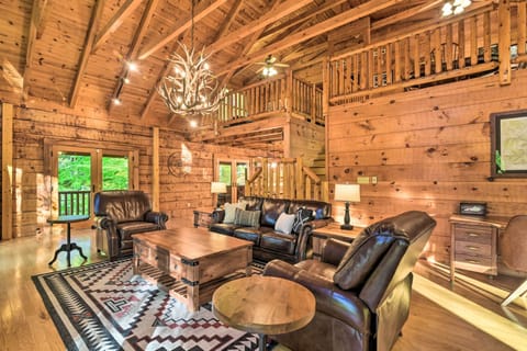 Lewisburg Vacation Rental | 5BR | 4BA | Stairs Required | 4,168 Sq Ft
