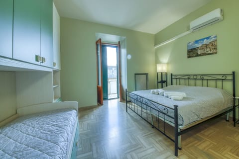 bedroom Pellicciari 14 - Affitti Brevi Italia