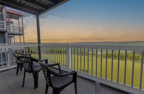 Welcome to Mountain Lodge 270, a 3-bedroom property featuring expansive mountain and lake views and a double deck!