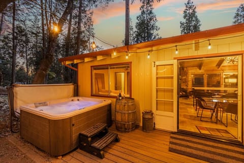 The Enchanted Pines Cabin hot tub is the perfect place to slow down, unwind, and soak in the mountain atmosphere. Settle into the warm water beneath the towering pines, gaze up at the stars, and let the day melt away. Your relaxing mountain escape starts 