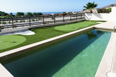 POOL AND BRAND NEW PUTTING GREEN