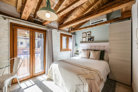 Bedroom main view