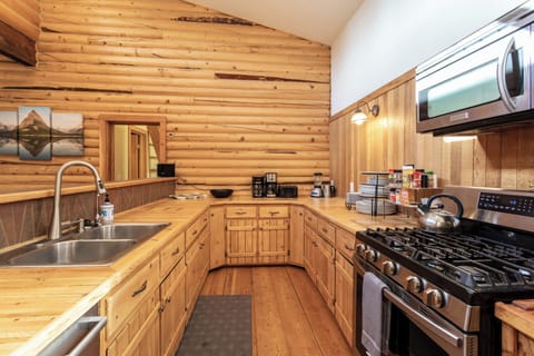 Ample counter space to prep any meal | Main Level - The Great House
