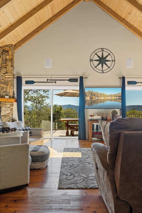 House, Multiple Beds, Patio, Mountain View (Bearfoot Lodge at Lake Arrowhead) | Living area | 42-inch flat-screen TV with digital channels, fireplace