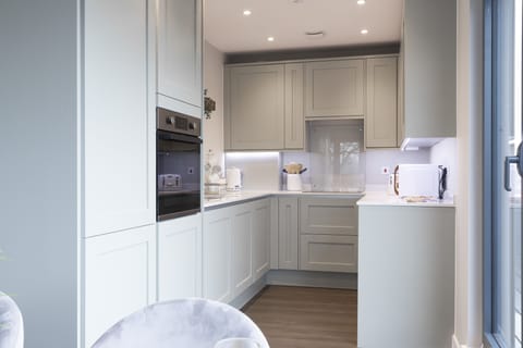 Apartment | Private kitchen | Full-size fridge, microwave, oven, stovetop