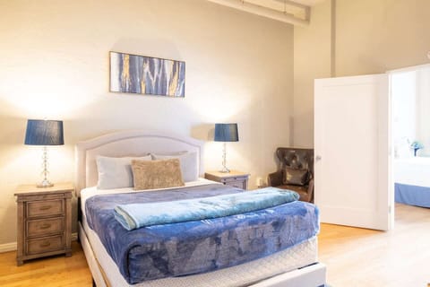 Bedroom: Includes (1) Queen bed with all pillows, linens and blankets as well a 40 inch ROKU Smart TV