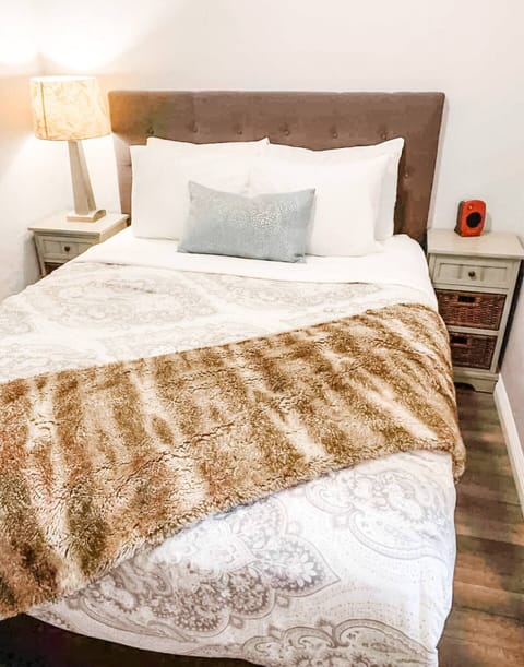 Bedroom No. 2: Queen bed with all pillows, linens and blankets