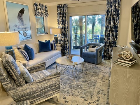 Welcome to Second Wind! The beautiful blue hues will give you reason to pause!
