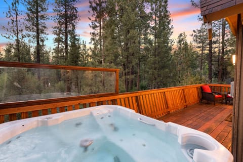 Lean back and enjoy your peaceful surroundings in our 5 person spa.