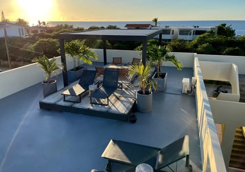 SEAVIEW ROOFTOP