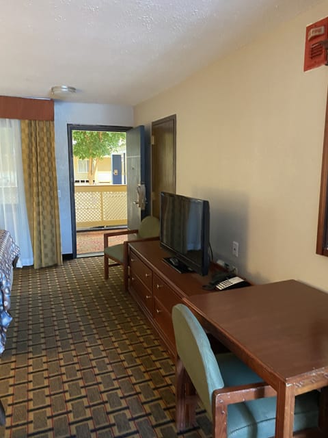 In-room safe, iron/ironing board, rollaway beds, free WiFi