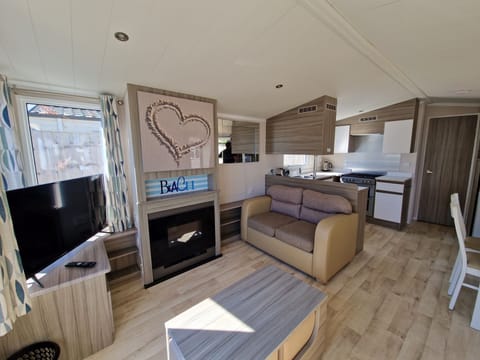 Chalet | Living area | Fireplace