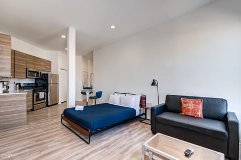 Flooring, Building, Hardwood, Floor, Bedroom