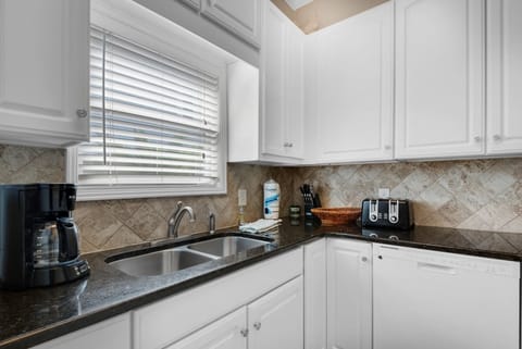 Plenty of counter space 