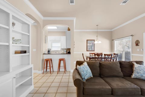 Living room to dining room 