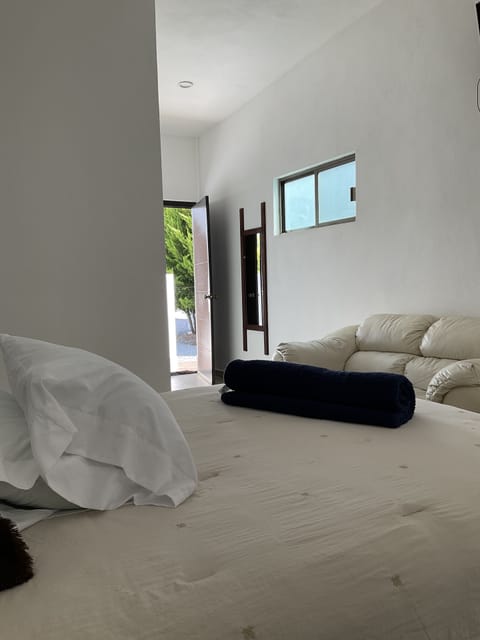 Basic Room, 1 Bedroom | Individually decorated, individually furnished, desk, laptop workspace